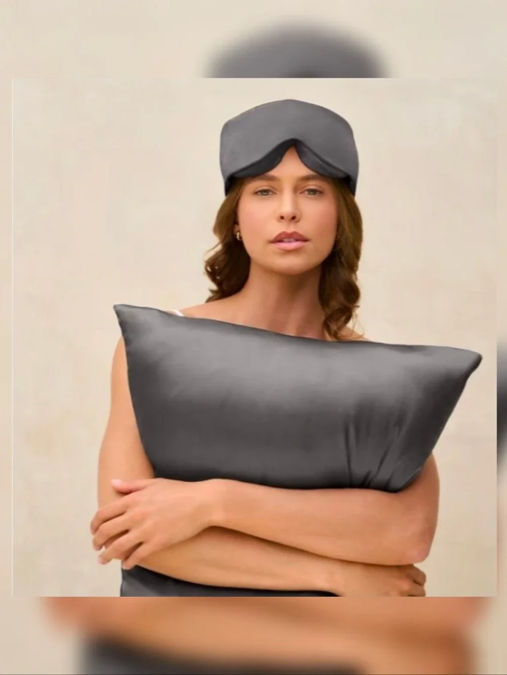 Kitsch Contour Pillow Eye Mask NEW